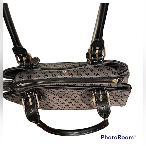 Black and gray Dooney&Bourke purse/bag - Picture 4 of 7